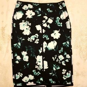Green/ White Flower print Pencil Skirt